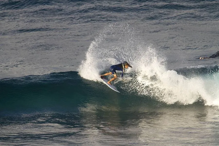 Blue jersey turn